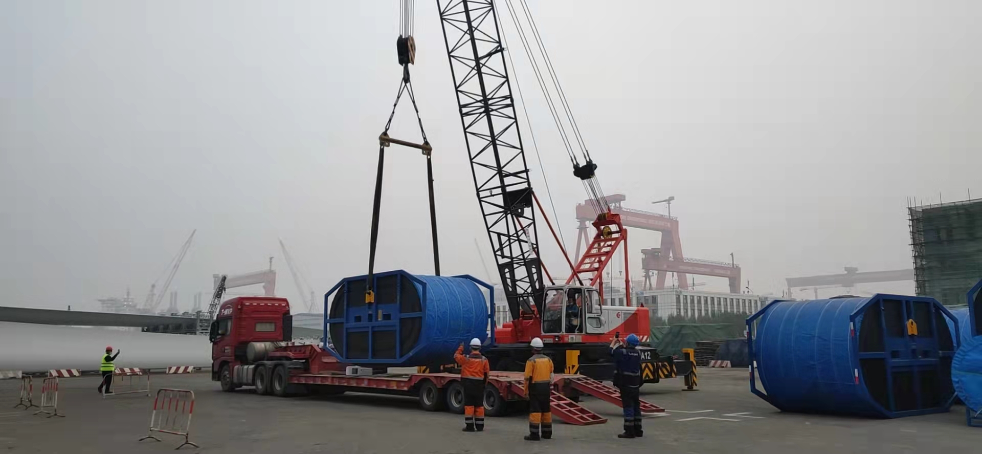 出口傳輸帶運輸，楚基物(wù)流